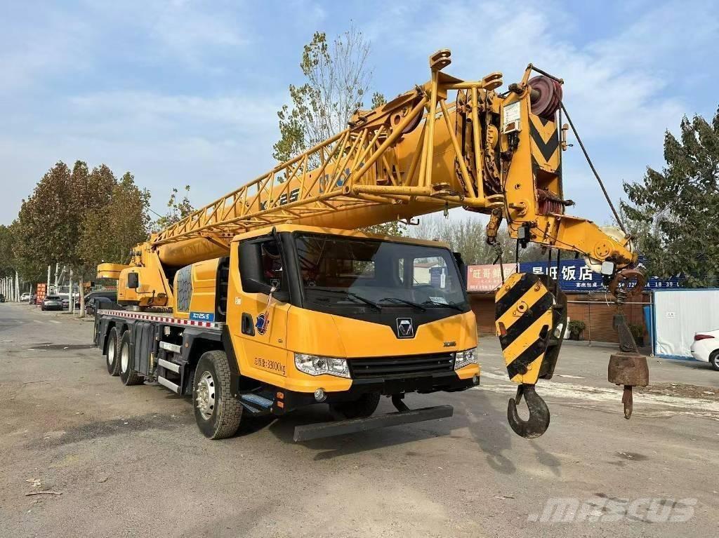 XCMG XCT25 All terrain cranes