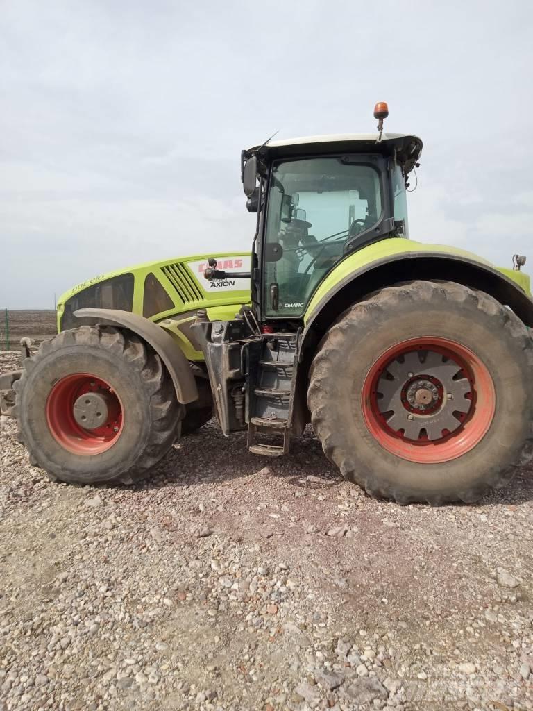 CLAAS Axion 940 SCR Tractors
