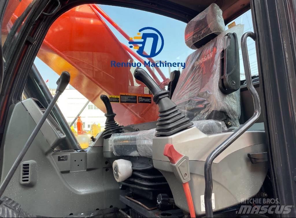 Doosan DX 300 Crawler excavators