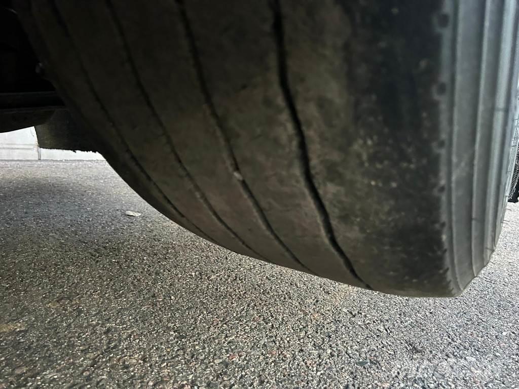 Volvo FH Chassis Cab trucks