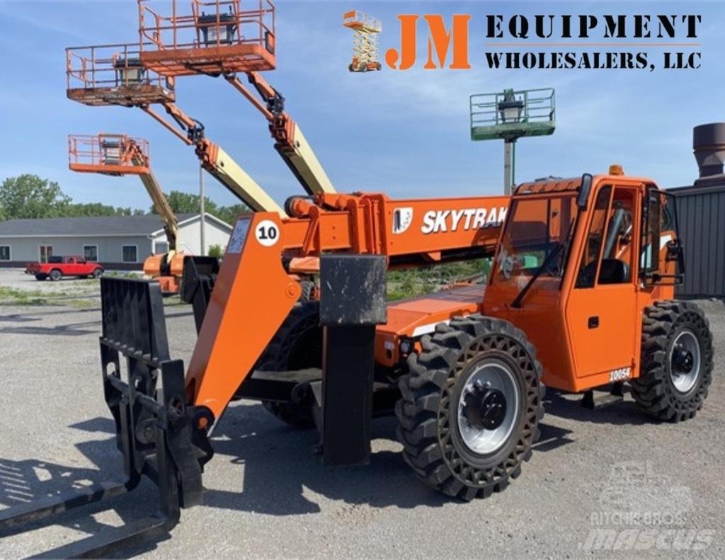 SkyTrak 10054 Telescopic handlers