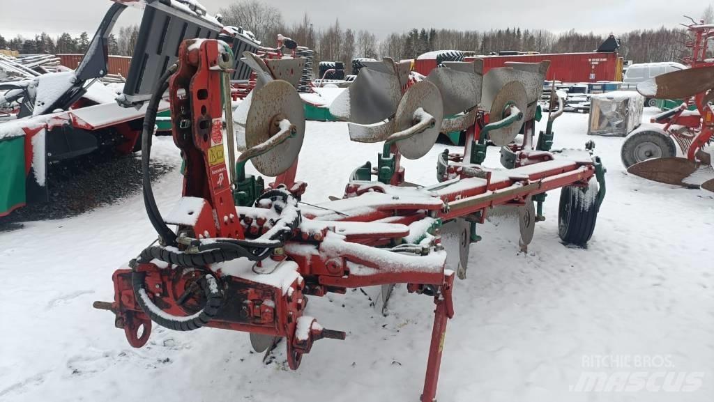 Kverneland ES85 Reversible ploughs