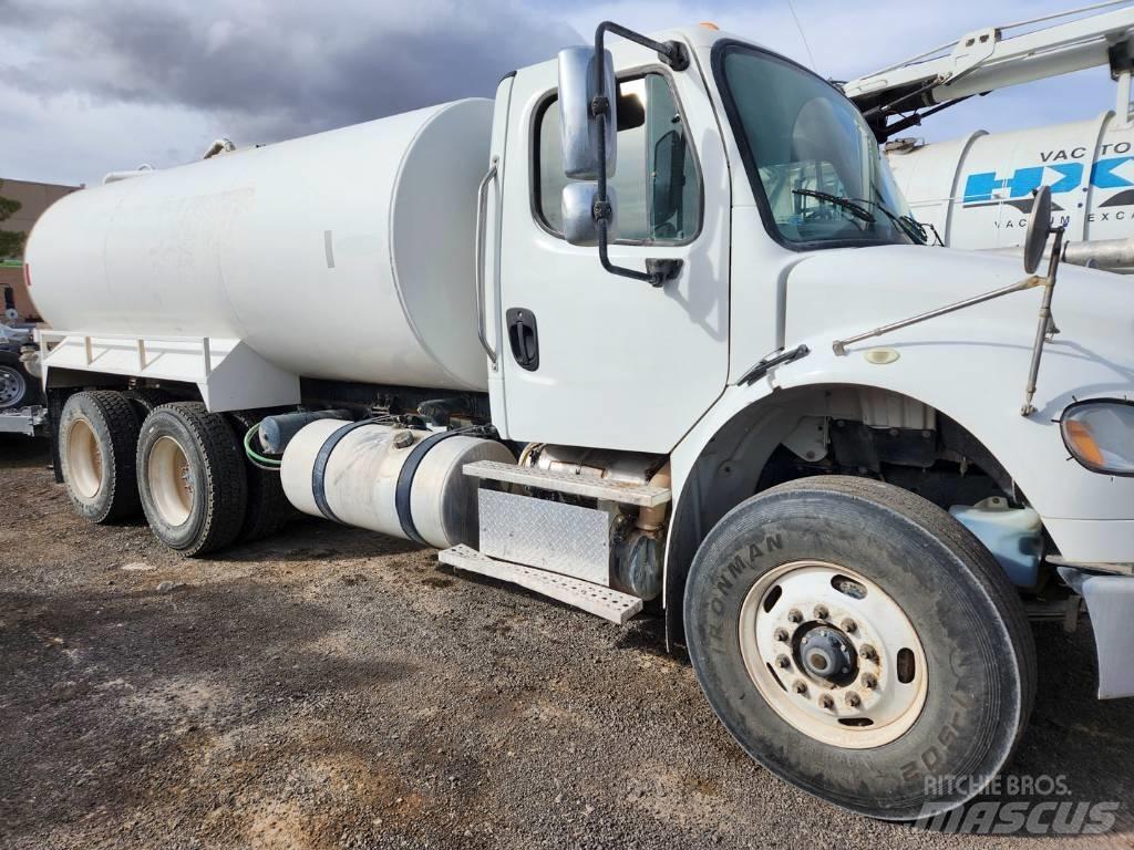 Freightliner M2-106 Water bowser
