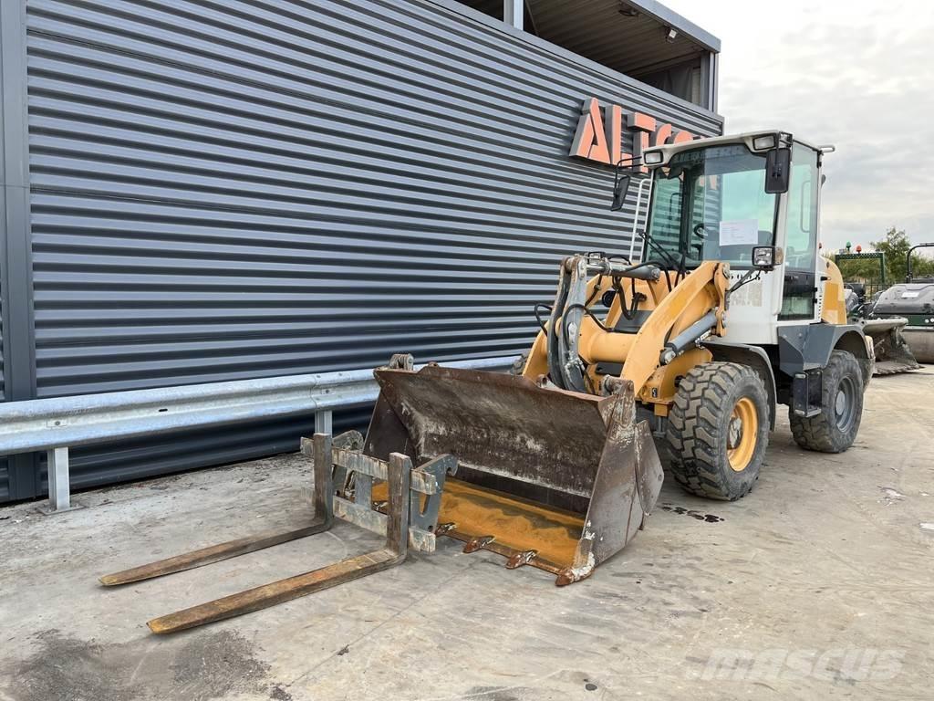 Liebherr L 506 Wheel loaders