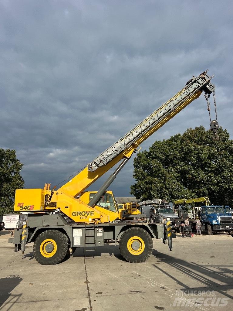 Grove RT540E Rough terrain cranes