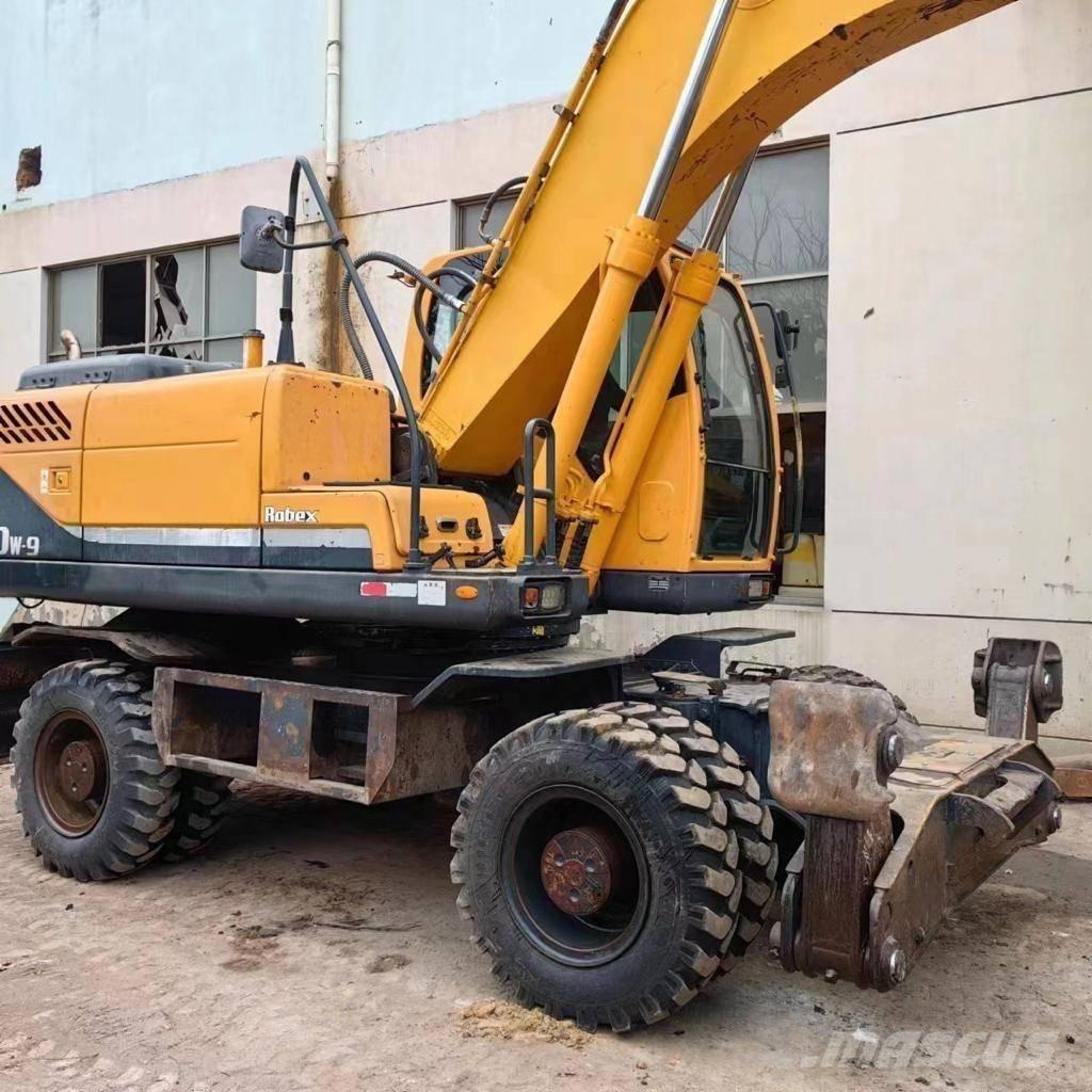 Hyundai 210-9 Wheeled excavators