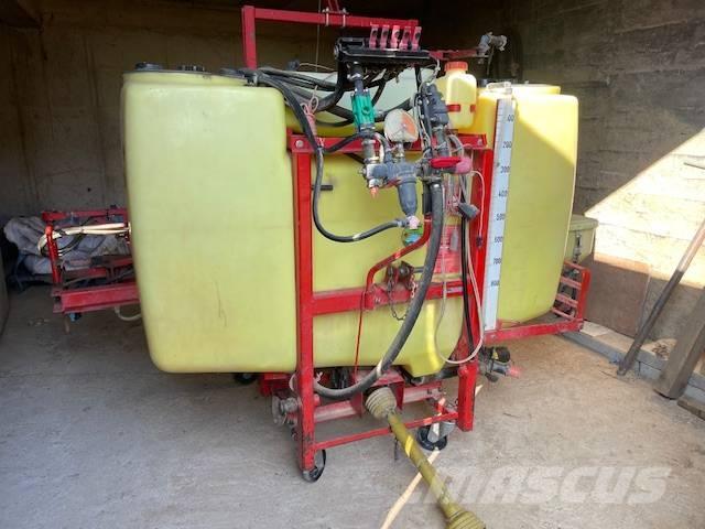 Rau D2-800 Mounted sprayers