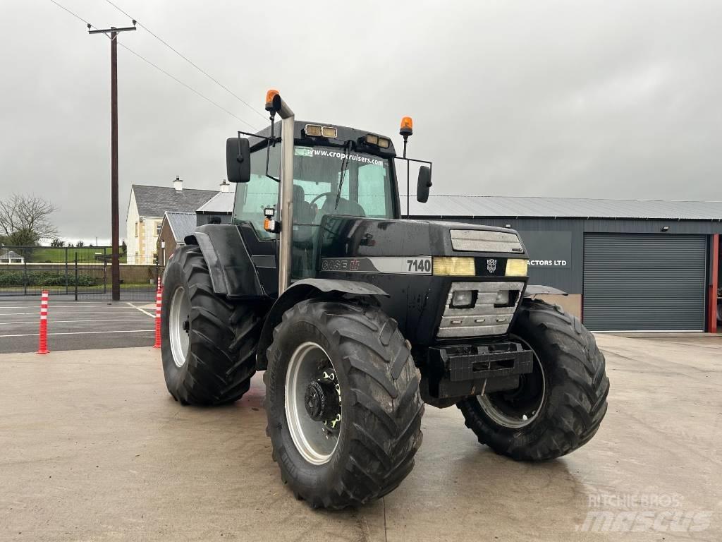 CASE 7140 Tractors