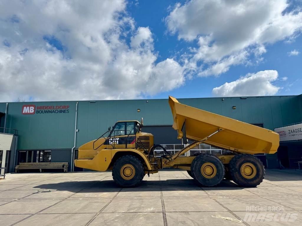 CAT 735 Site dumpers