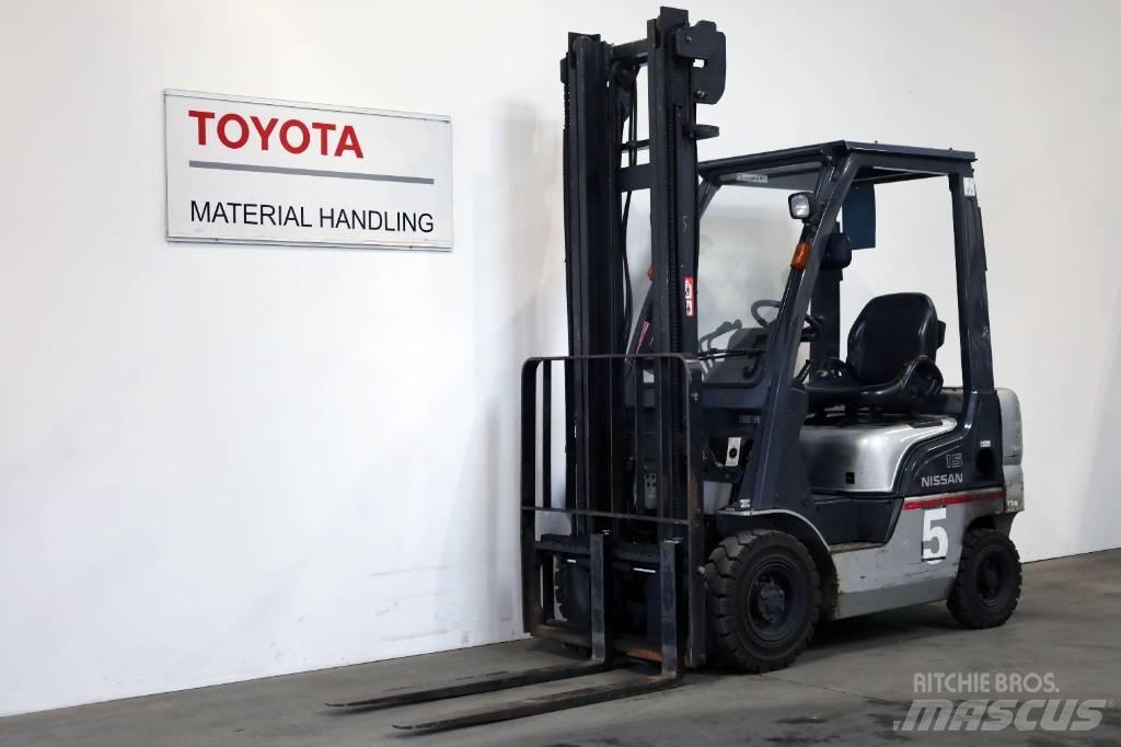 Nissan FLO1A15 Diesel trucks