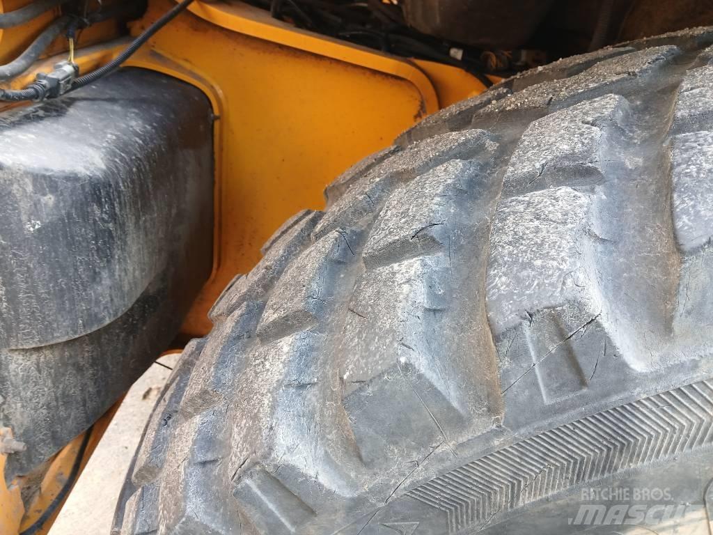 JCB 4cxProAEC Backhoe