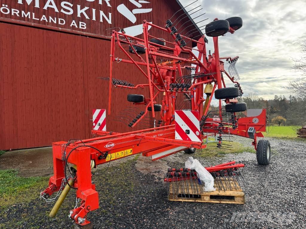 Kuhn GA 7301 Windrowers