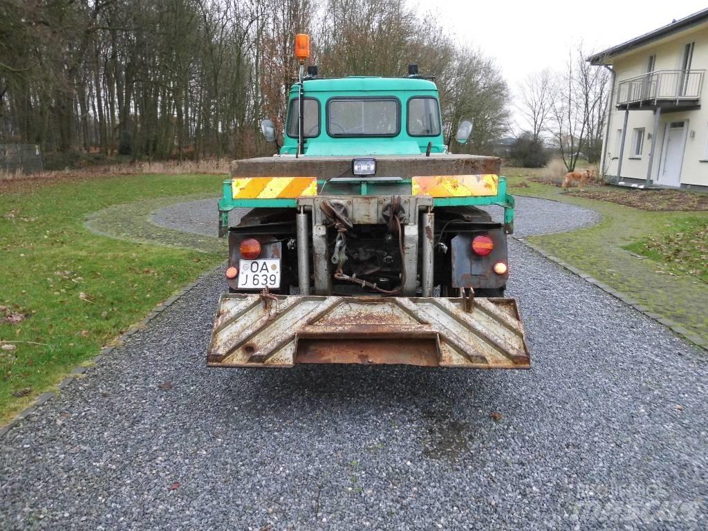 Unimog 406 Tractors