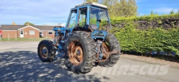Ford 7910 Tractors