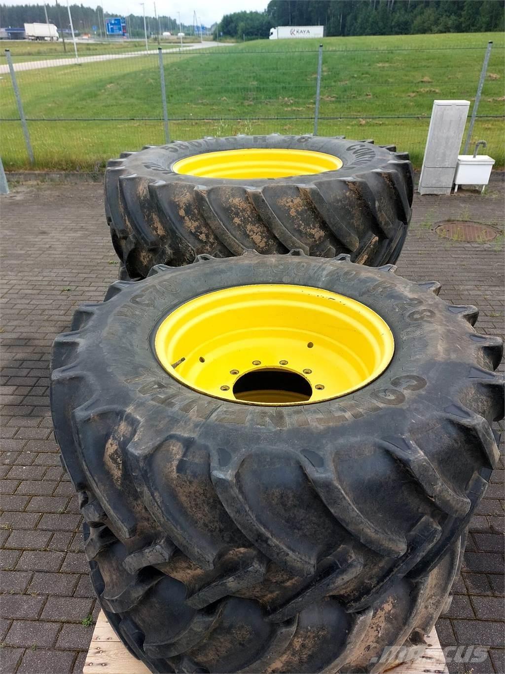 John Deere 6140R Tractors