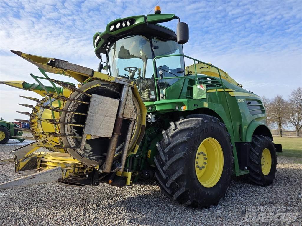 John Deere 8300 Forage harvesters