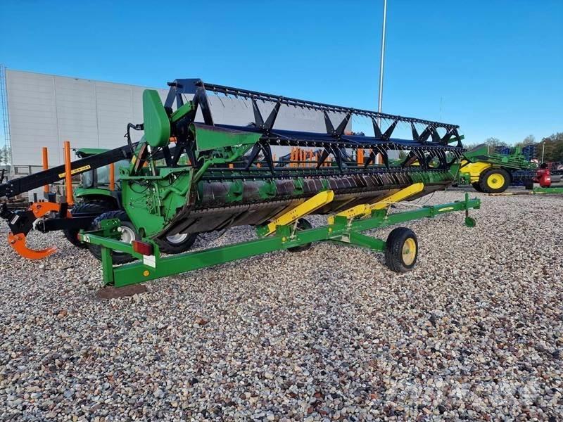 John Deere T660 Combine harvesters