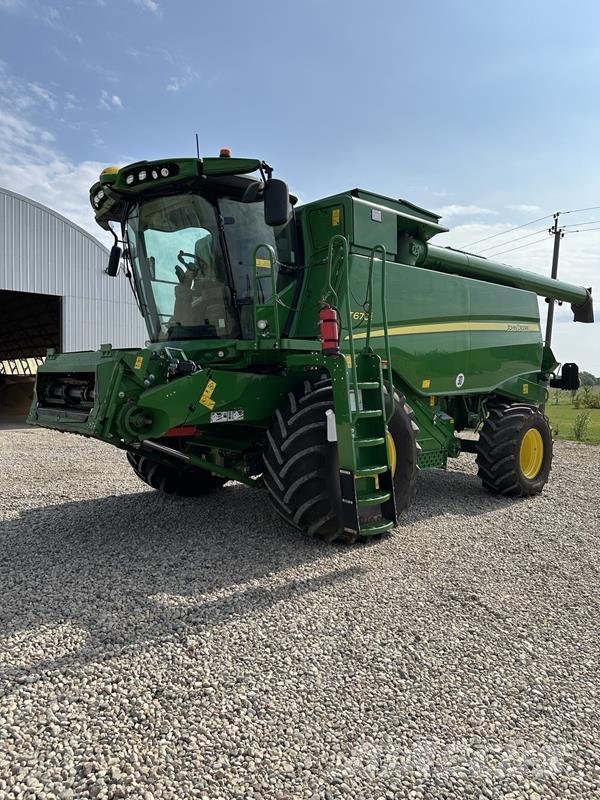John Deere T670 Combine harvesters