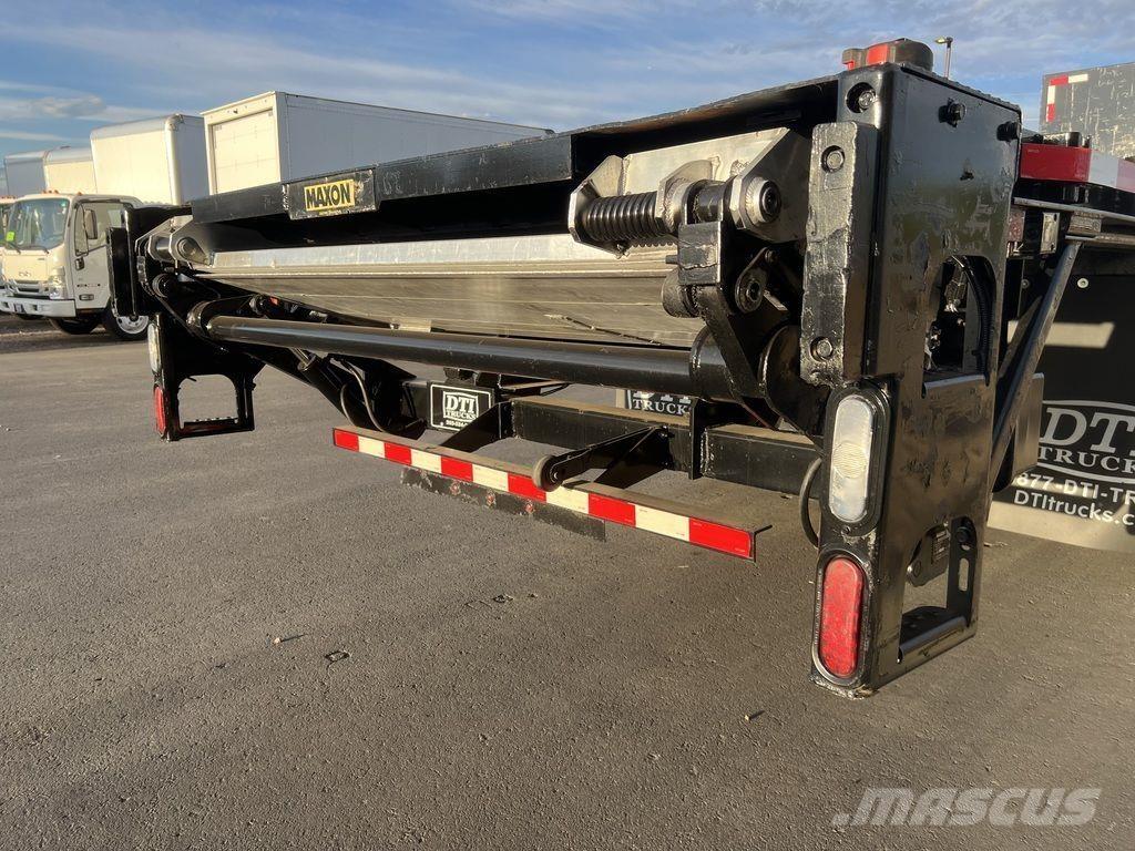 Maxon GTP3000 Goods and furniture lifts