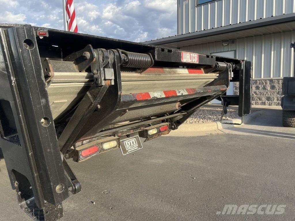  Waltco HFL30 Goods and furniture lifts