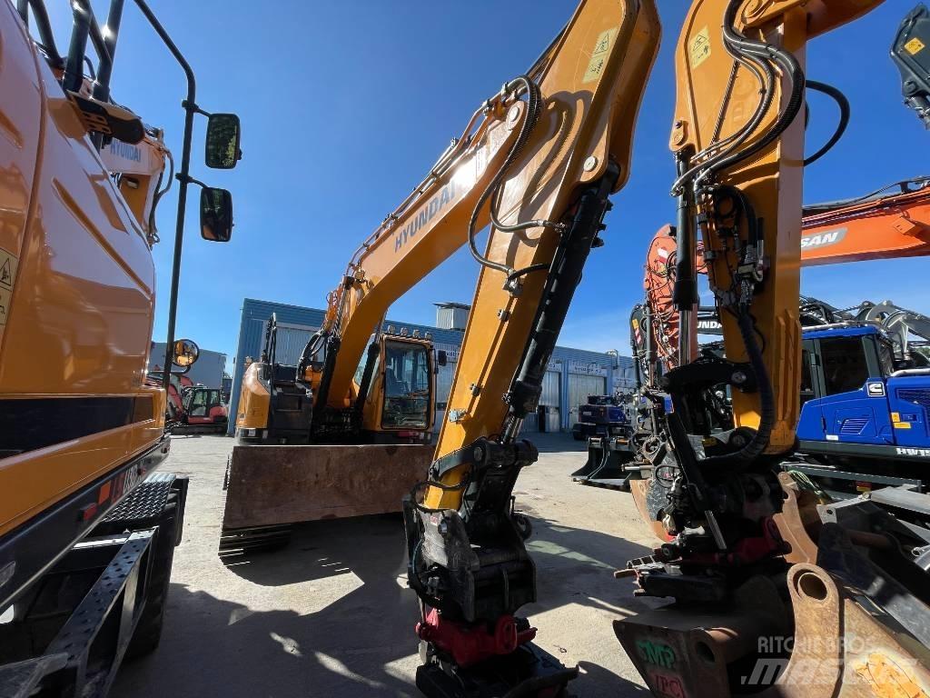 Hyundai HX235 Crawler excavators