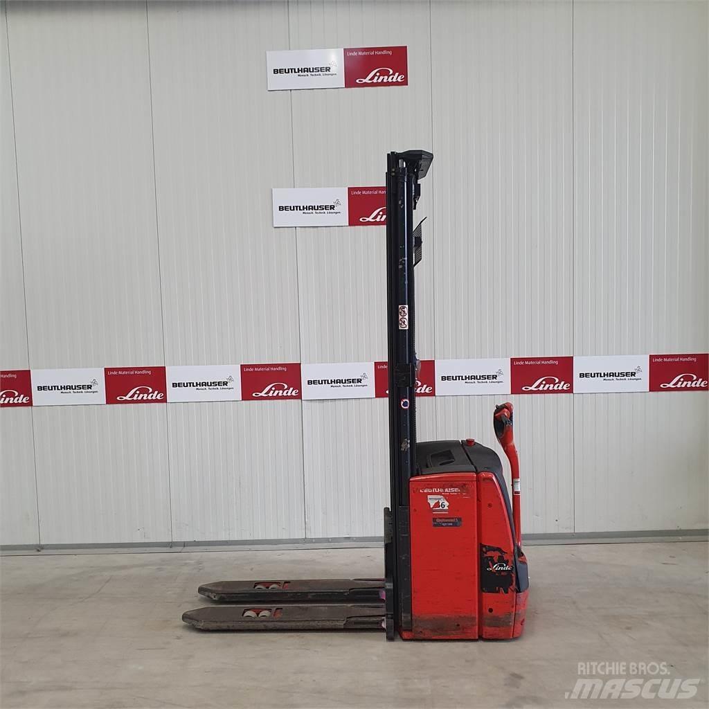 Linde L16 Pedestrian stacker