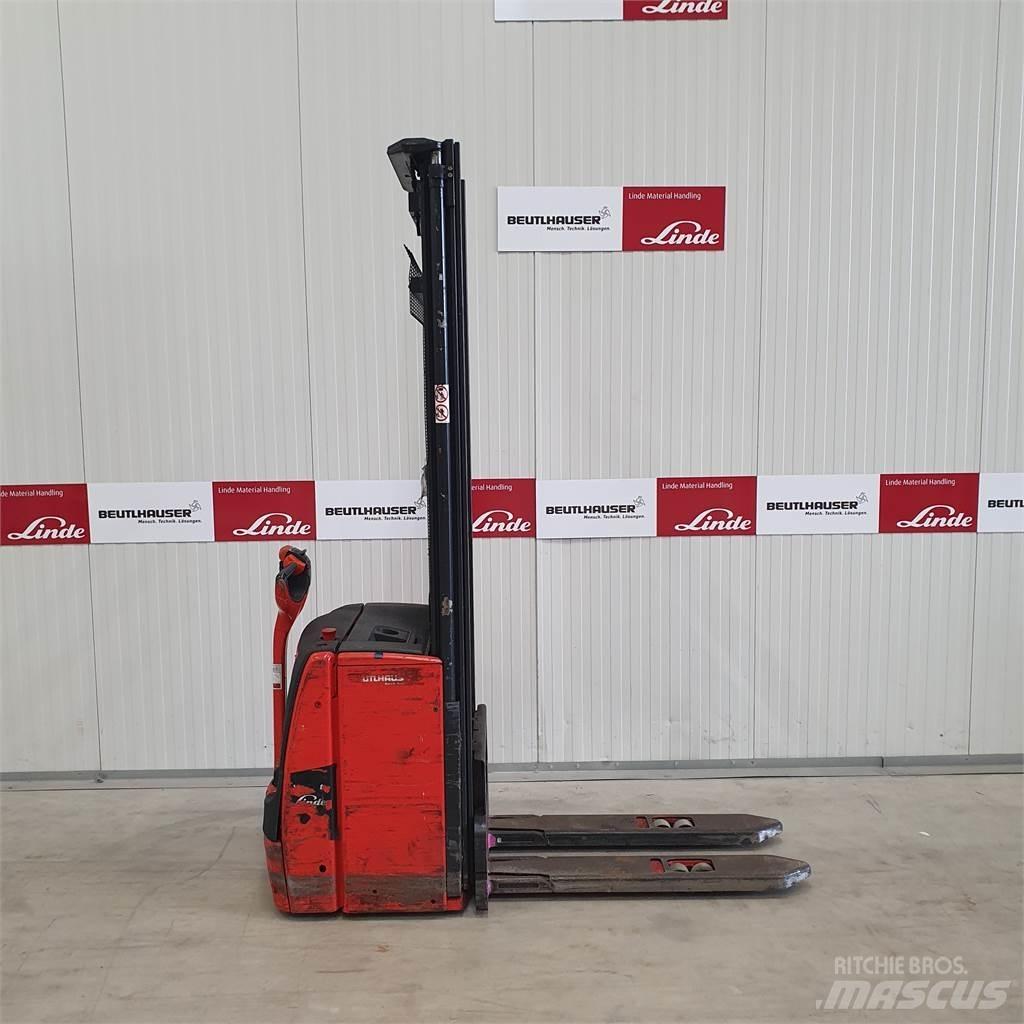 Linde L16 Pedestrian stacker
