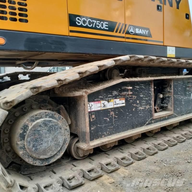 Sany SCC 750 E Track mounted cranes