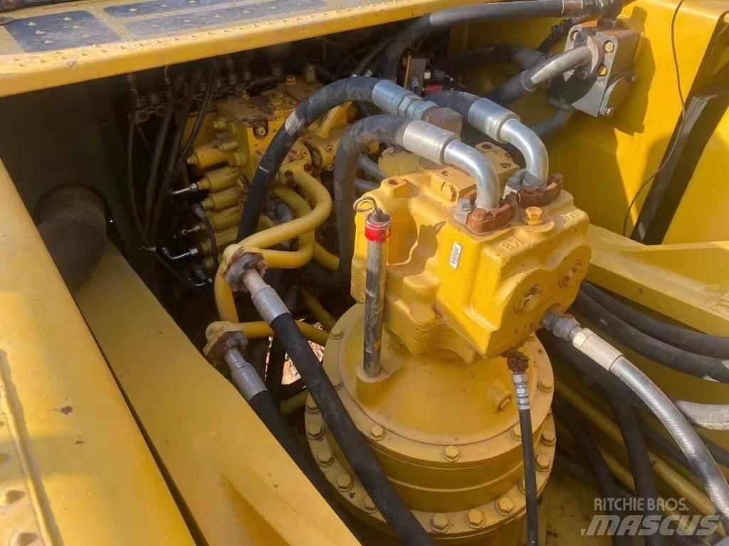 Komatsu PC 400-8 Crawler excavators
