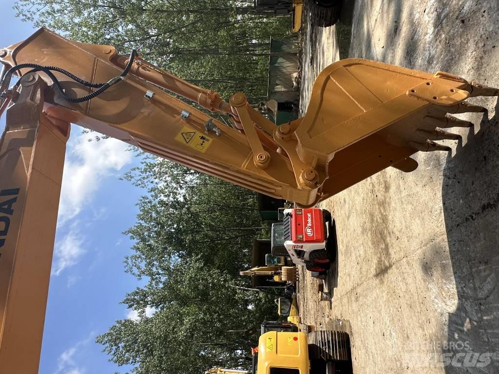 Hyundai 220LC-9S Crawler excavators
