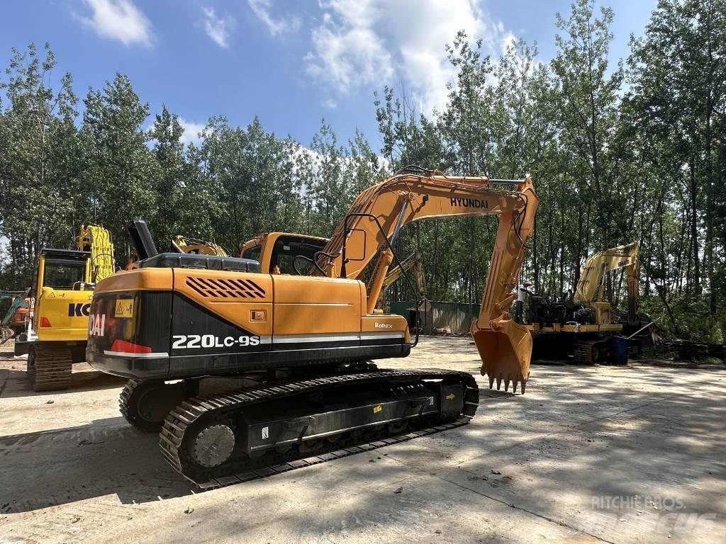 Hyundai 220LC-9S Crawler excavators
