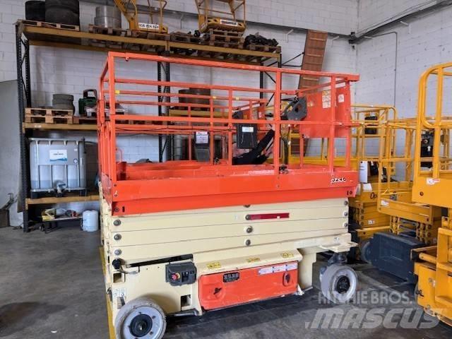 JLG ES3246 Scissor lifts