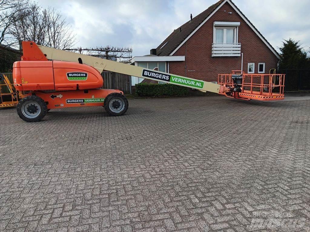 JLG 680S Telescopic boom lifts