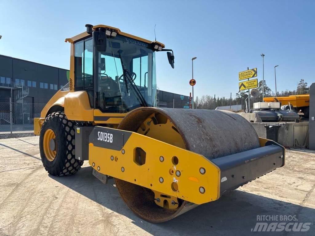Volvo SD 135 B Single drum rollers