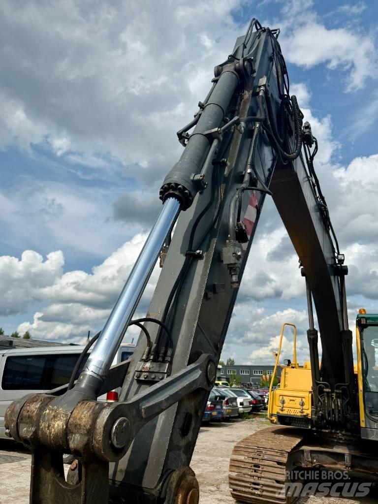 Volvo EC 160 B LC Crawler excavators