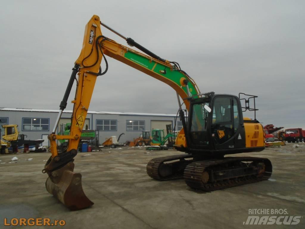 JCB JS 131 LC Crawler excavators