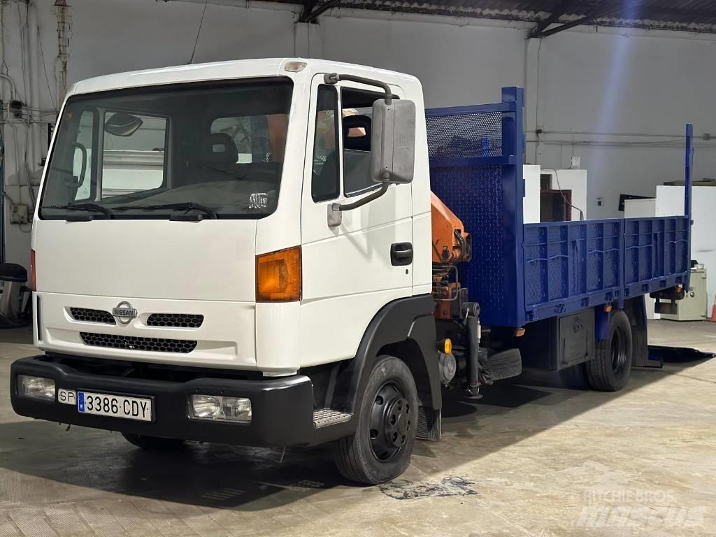 Nissan ATLEON 140 Flatbed / Dropside trucks