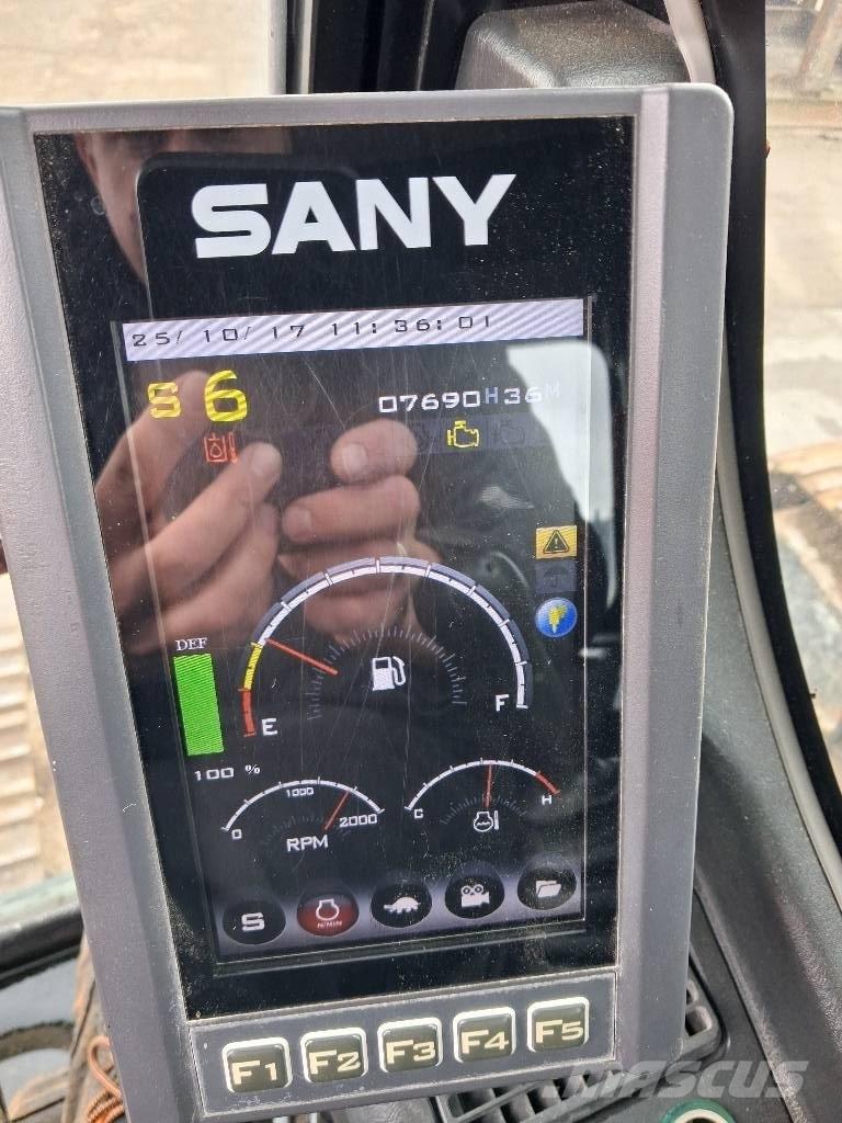 Sany SY 215 C Crawler excavators