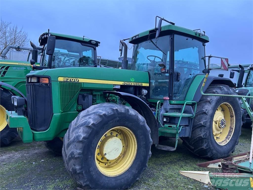 John Deere 8200 Tractors