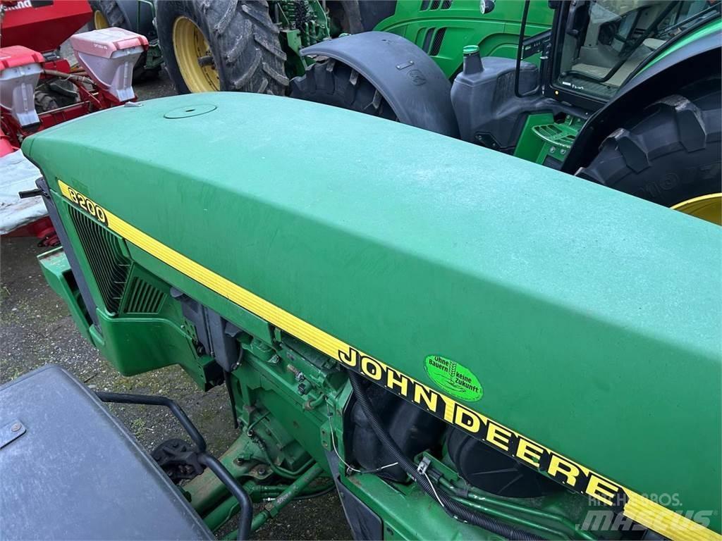 John Deere 8200 Tractors