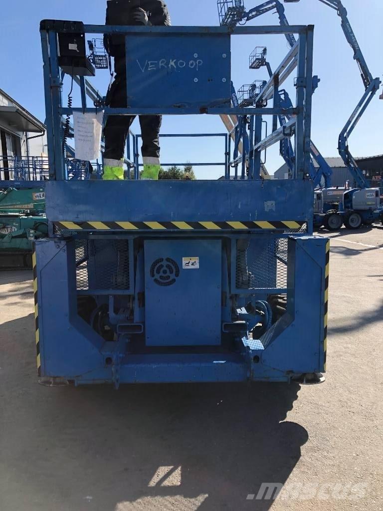 Genie GS 3384 RT Scissor lifts