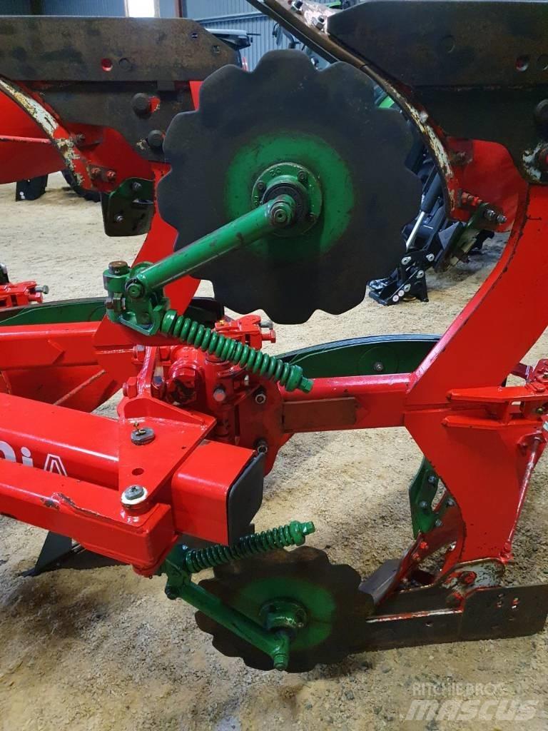 Unia Ibis Vario 5 Reversible ploughs