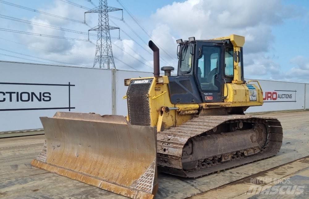 Komatsu D 61 PX-15 Crawler dozers