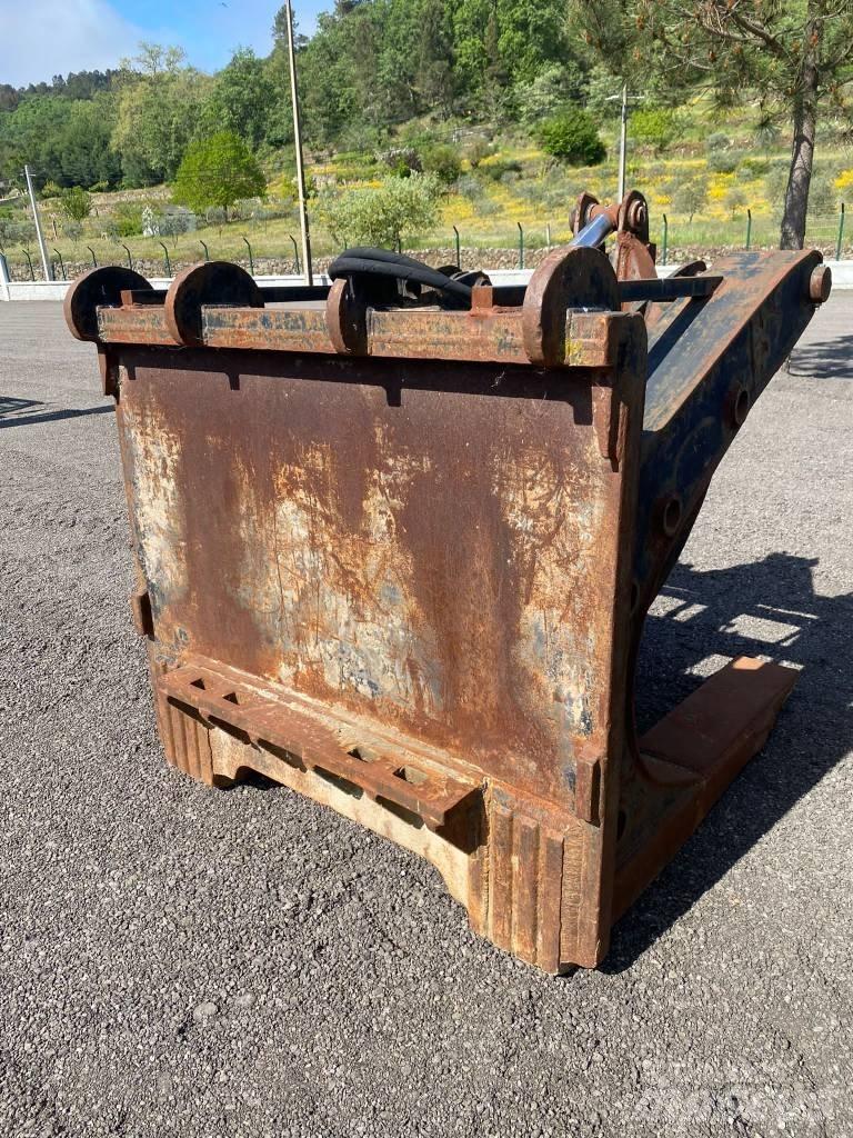 Volvo L 150 Forks