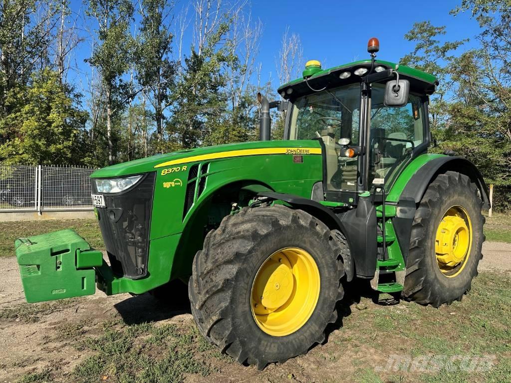 John Deere 8370 R Tractors
