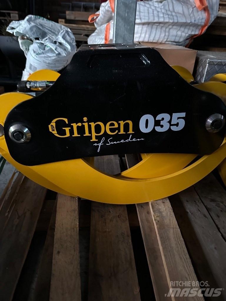  Gripen 035 Grapples