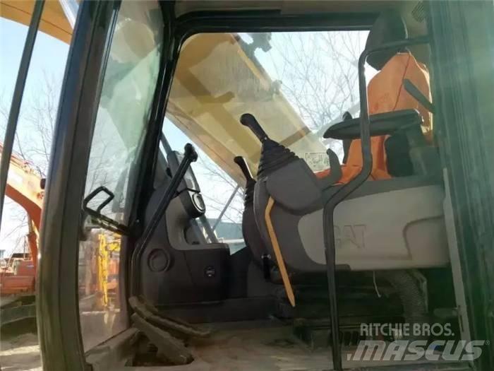CAT 324 D2L Crawler excavators