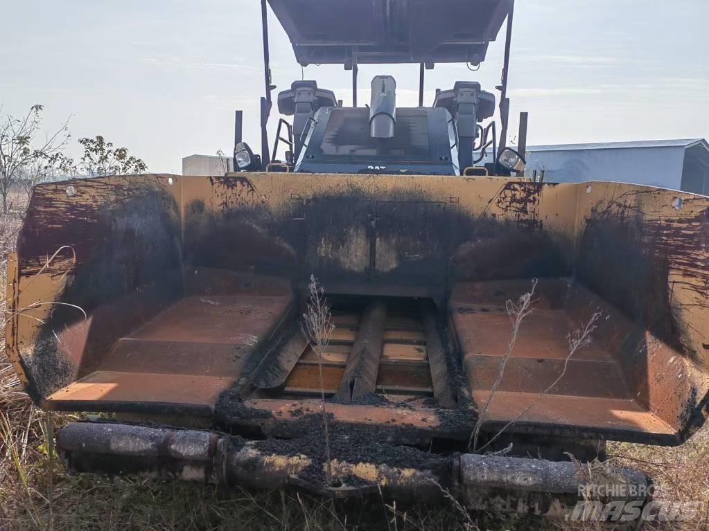 CAT AP655F Asphalt pavers