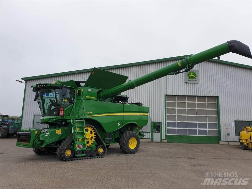 John Deere S770 Combine harvesters