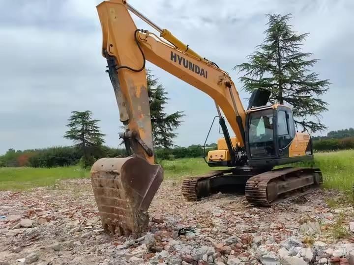 Hyundai 225LVS Crawler excavators